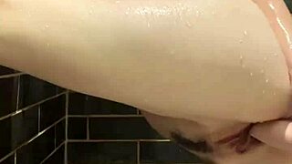 Talking filth while jerking off a dildo