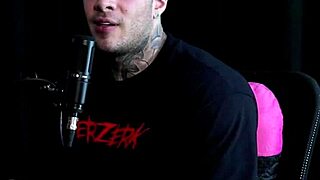 Blonde Loves Oral in Public?