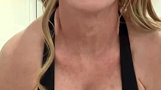 athletic milf wife flexes muscles in homemade solo