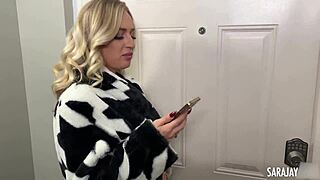 its e bunnz and sara jay in wild cowgirl action