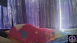 Waking up to bang! Check this curvy Colombian riding hard in bed!