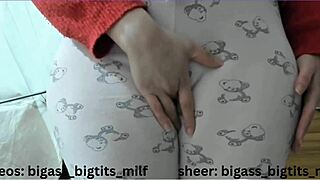 Pajamas Masturbation - Big Ass Milf Camel Toe Explosion!