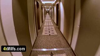 可爱穆斯林妻子用阴户和嘴巴支付黑帮！