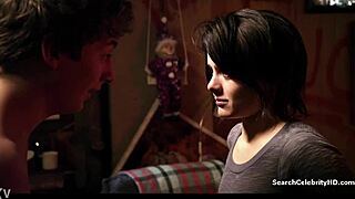 Laura Wiggins Exposed in Shameless S01E12 2011 Nude Scene.