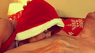 Granny Carmen Claus delivers intense cocksucking on Christmas