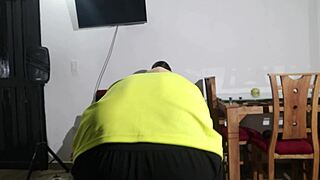 Big Ass Girl Screws Photographer To Pay Debt