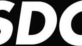 Cheating wife fucks big dick gardener 😏