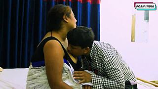Hot Desi Bhabhi banging in wild group action!