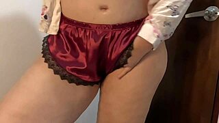 BBW Stepmom Soraya Culona Strips Naked for My Friend’s Camera in Real Colombian Homemade