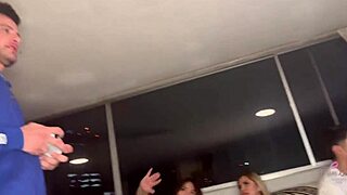 Mi Amiga Y Yo Intercambiamos!