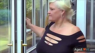 hey, bored mature latina plays with sextoys