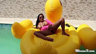 Is Maxine's BBC dildo too huge for her tight Asian hole?