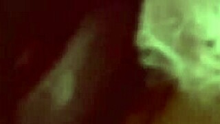 业余粉色逼近距离舔，失去处女174天后