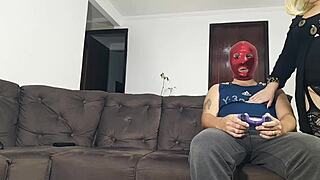 blondie cumming hard from that ass fucking