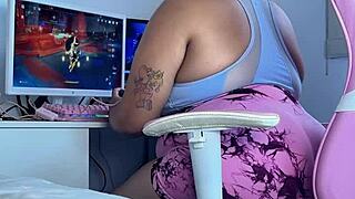 Gaming session goes wrong with an embarrassing curvy Latina moment