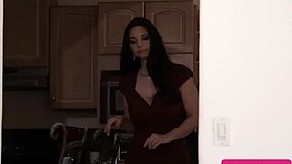 Lovely Teen Lesbian Seduced by Mature Friend Mindi Mink and Gia Paige