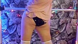 Hotwife Steffi April Pussy Dance With Vibrator And Huge Lips In Dirty Photoshoot