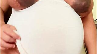 Look at this pregnant Arab girl with milky boobs!