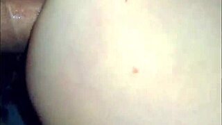 milf's beautiful wet pussy close up!