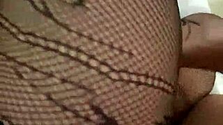 Big ass mature woman in lingerie poses for photos