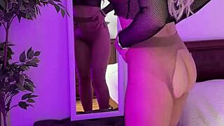 Hot Milf Rips Tights in Wild Sexy Display! Unbelievable!