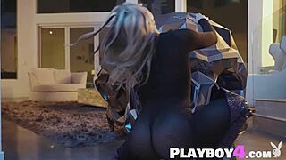 Blonde milf with huge ass strips naked