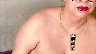 Chubby stepmom enjoys private time