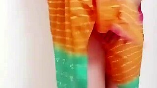 Hot Damn! Desi Hijra Nangi Dance by Sexy Indian Shemale Randi Girl!