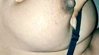 Desi Indian Bhabhi Shows Off Big Hot Boobs