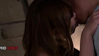 大奶美女先来激烈口交，然后硬核内射狂欢