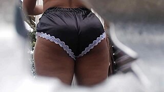 Caught on cam, sexy Latina BBW at beach! 😍