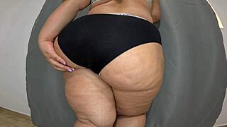 Shaking My Fat Colombian Ass Hard