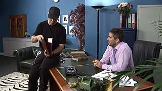 Tammie Lee Lets The Booty Hunter And His Friend Cum On Her Face After Sex