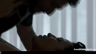 Claudia Ferri topless in Marraine S01E01 2014 scene
