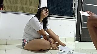 Amateur Camera Discovers Curvy Voluptuous Latina in Beach Cabin.