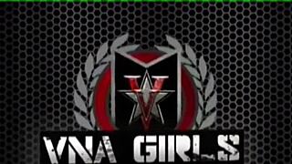 How does Jessica Jaymes make Nikki Benz climax so hard in lesbian heat?