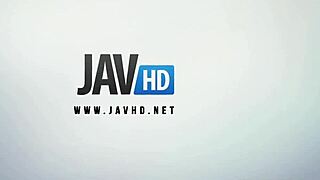 性感亚洲MILF，想看我的高清热辣合辑吗？