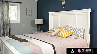 emma hix and adria rae use stepmommy's strapon! 😍