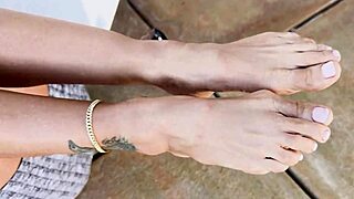 Look at Sandy's sexiest feet in heels, toes and soles!