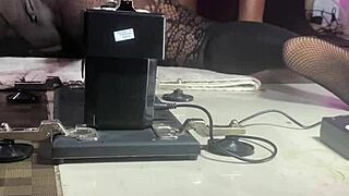 Pussy Machine Operator Squirts Huge