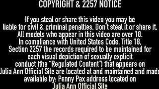 curvy nympho maggie green face sits julia ann