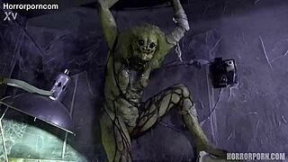 Horrorporn Female Spider Evokes Deep Fear And Desire