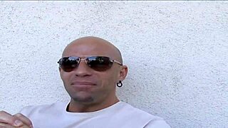 遇到性感熟女导致床上激烈操