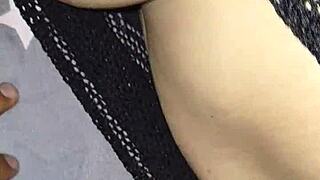 encuentro a mi madrastra acostada en mi cuarto 1 con curvy ass