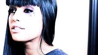 bigtits stepmom gets pleasured by teen in lesbian tribbing