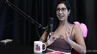 Renatinha Melo Swings With Tifany Rocha And Didy Reis