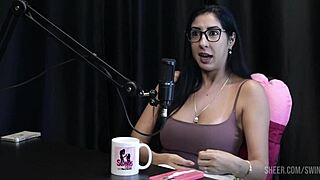 Renatinha Melo Swings With Tifany Rocha And Didy Reis