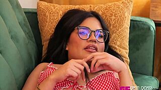 Hot Milf Eva Long Meets Friend's Lesbian Stepdaughter Summer Col