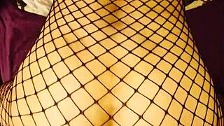 Wife meets admirer for anal without husband