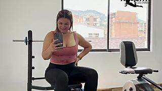 Beautiful Fat Milf Housewife Masturbates Her Pussy in the Gym While Talking to Lover